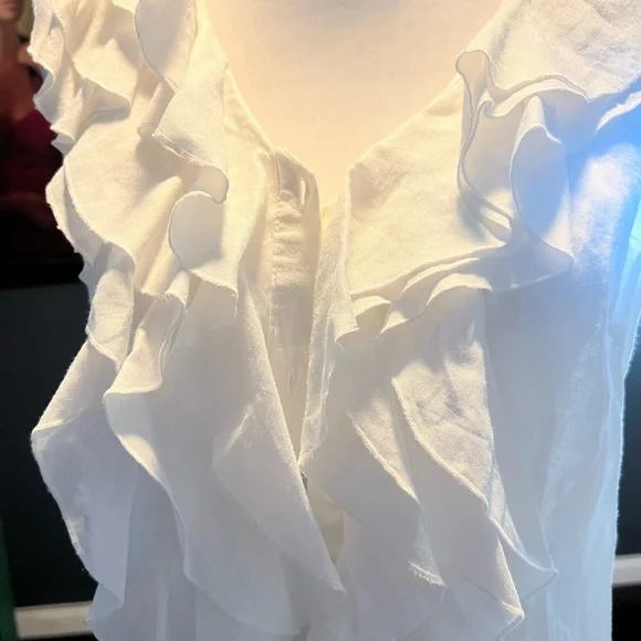 White sleeveless 100% linen top with ruffles in front. NWOT. Size Med - Picture 3 of 4